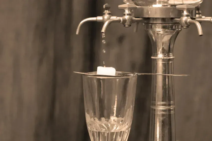 Le rituel de l’absinthe : une expérience unique
